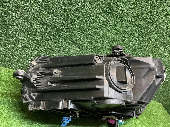 Фара правая Mercedes S W223 (20-нв) Digital Light