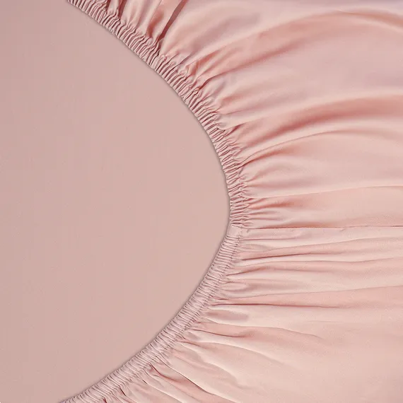 Простыня на резинке из премиального сатина цвета пыльной розы из коллекции essential, 200х200х30 см