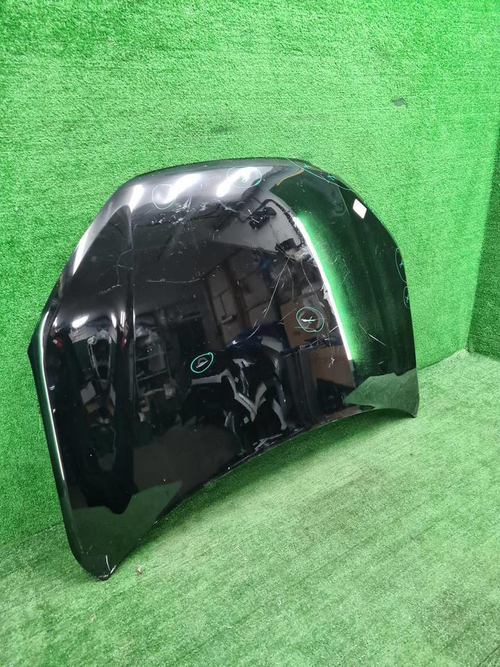 Капот Lada Granta (2018-н.в.)