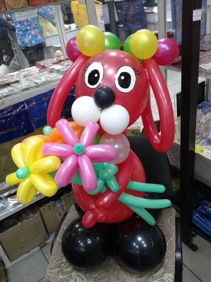 Собачка с цветами