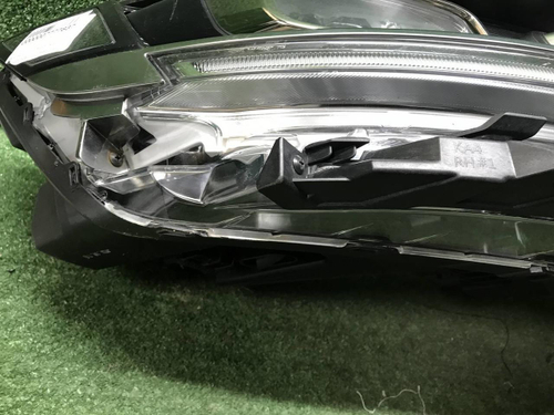 Фара правая Kia Carnival 4 (2020-2023) LED