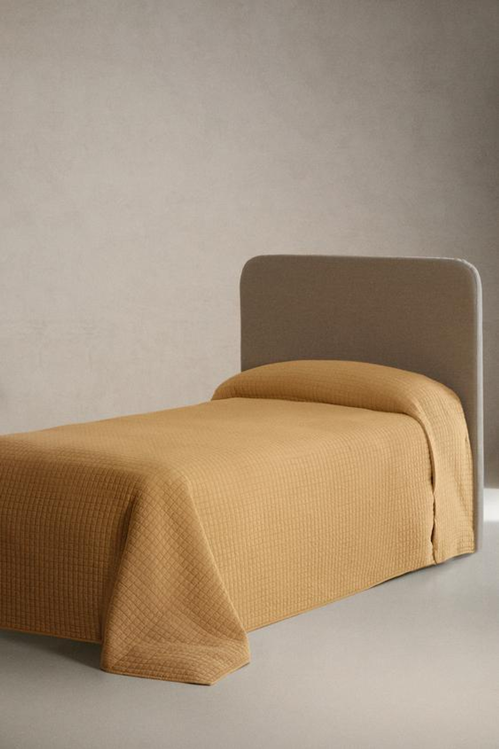 ZARA HOME ДЕТСКОЕ СТЕГАНОЕ КВАДРАТНОЕ ОДЕЯЛО, ГОРЧИЧНО-ЖЕЛТЫЙ