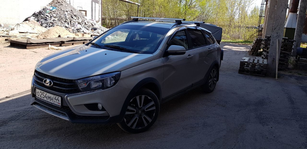 Багажник Интегра для Lada Vesta SW, X Ray с крыловидной  поперечиной  120 см.