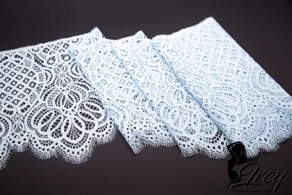 01-58 Кружево шантильи 25 см, голубой 051