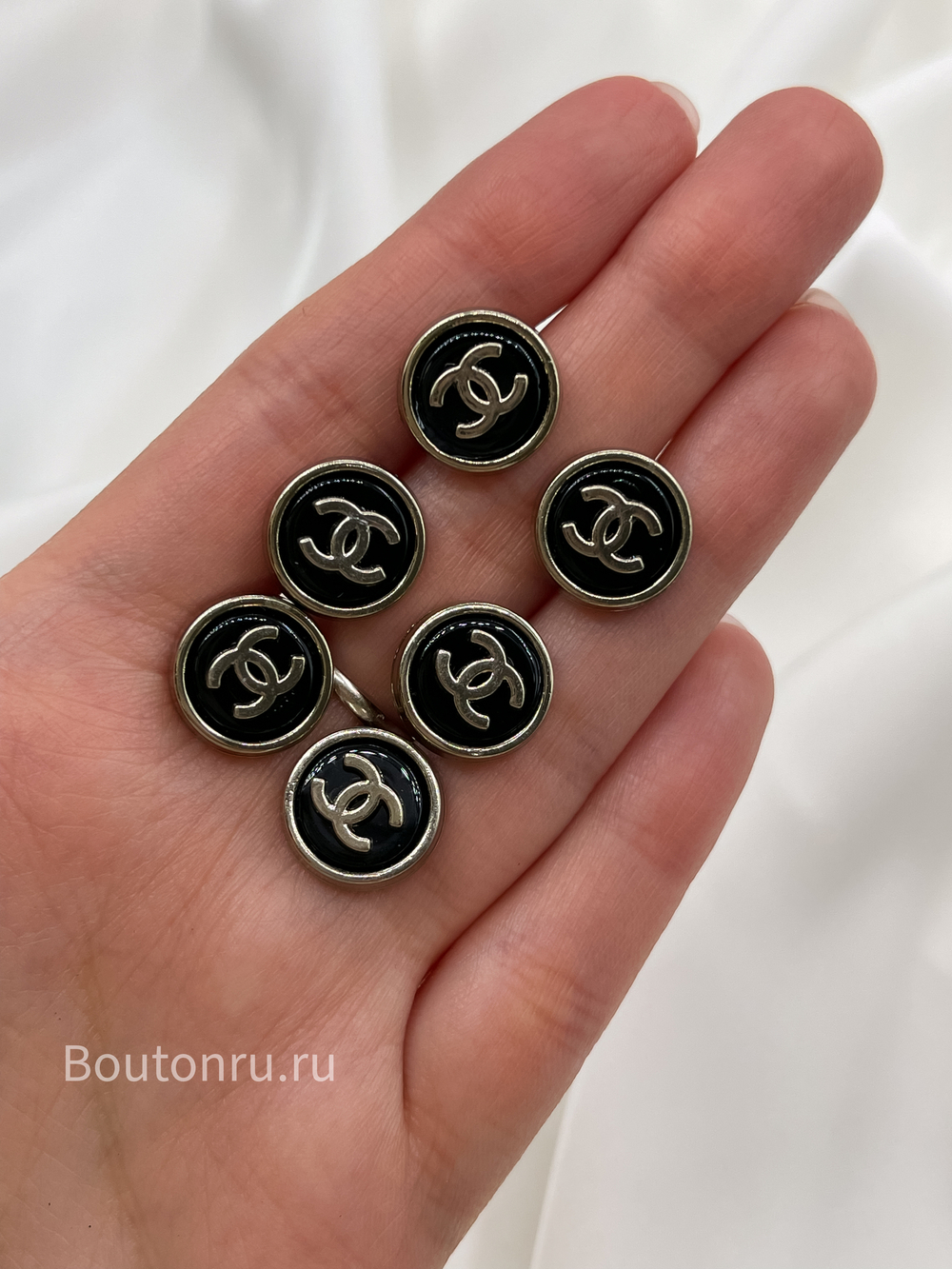 Пуговицы Шан. черные в золоте