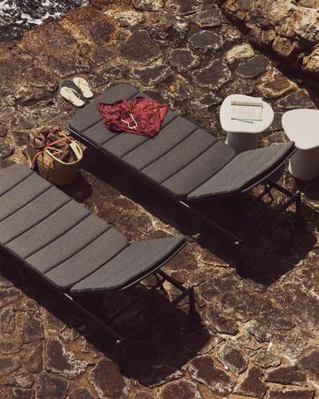 Алюминиевый шезлонг Marcona черный