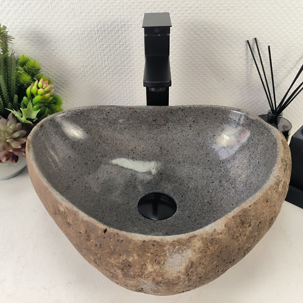 Раковина из речного камня RS-64992 43*34*15 0861