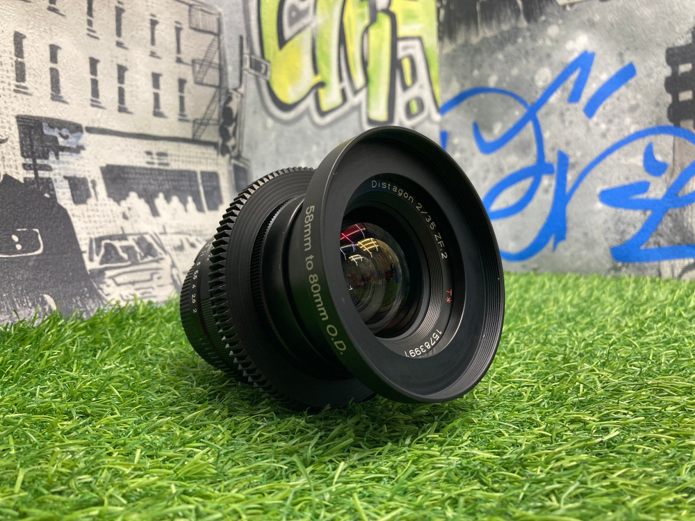 Zeiss Distagon T* 2/35 ZF.2 Nikon F