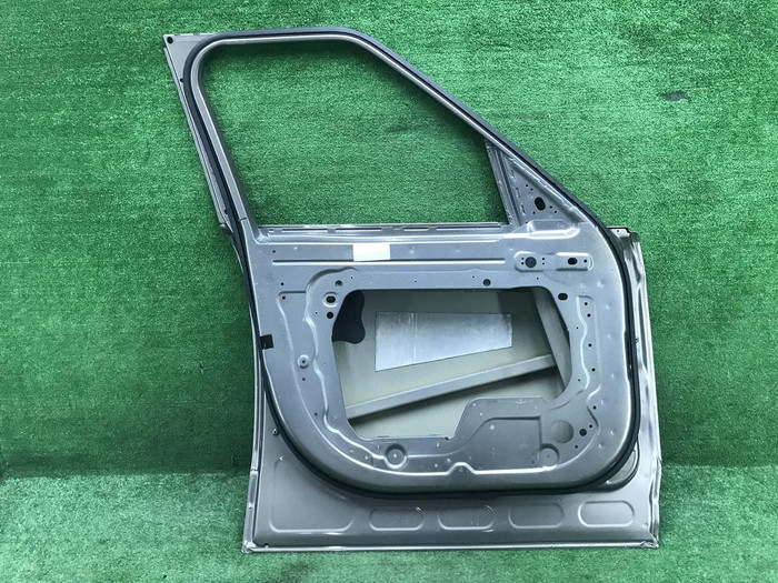 Дверь передняя левая Range Rover Vogue L405 12-22