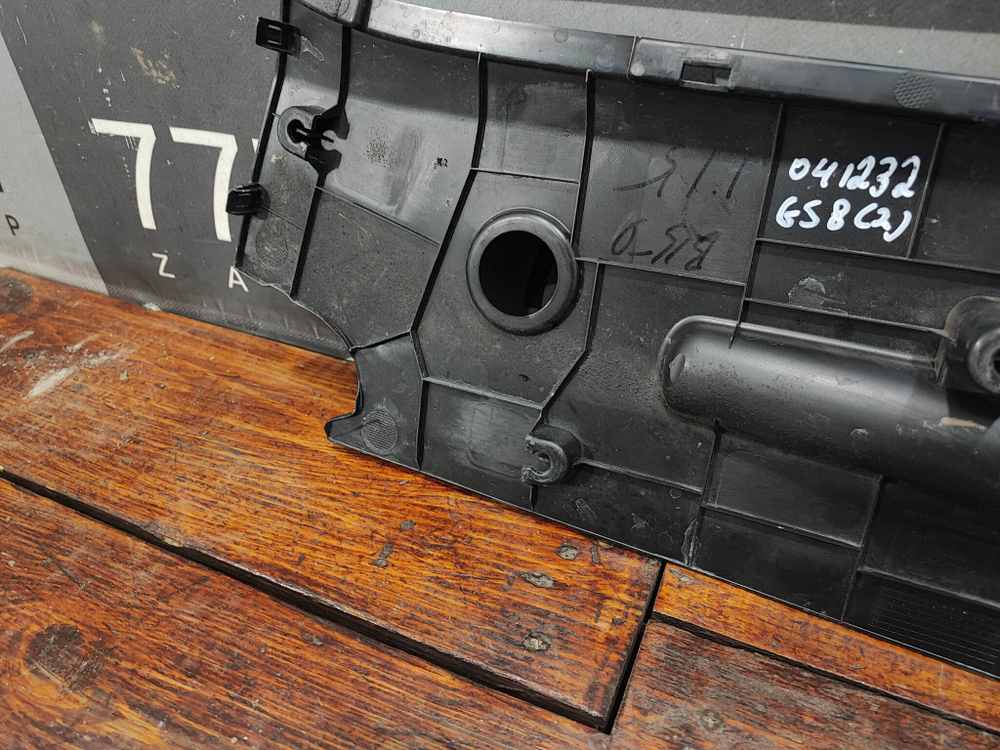 Пыльник подкапотный правый GAC GS8 2 21-нв Б/У Оригинал 7160062DRS0000