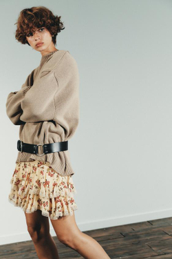 ZARA МИНИ-ЮБКА С ЦВЕТОЧНЫМ ПРИНТОМ И ВОЛАНАМИ, БЕЖЕВЫЙ/КОРИЧНЕВЫЙ