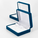 Футляр с прочной конструкцией