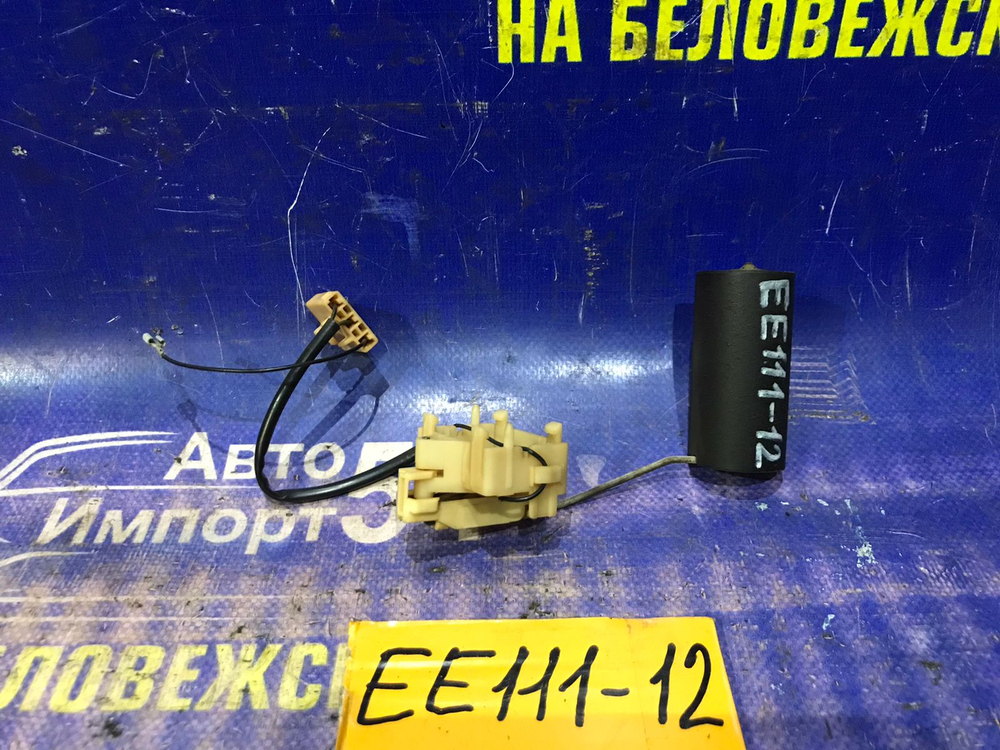 Датчик уровня топлива TOYOTA COROLLA 1999