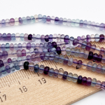 Флюорит бусины, рондель, размер около 3,8-4*2,1-2,2 мм, цена за 19 см (1/2 нити)