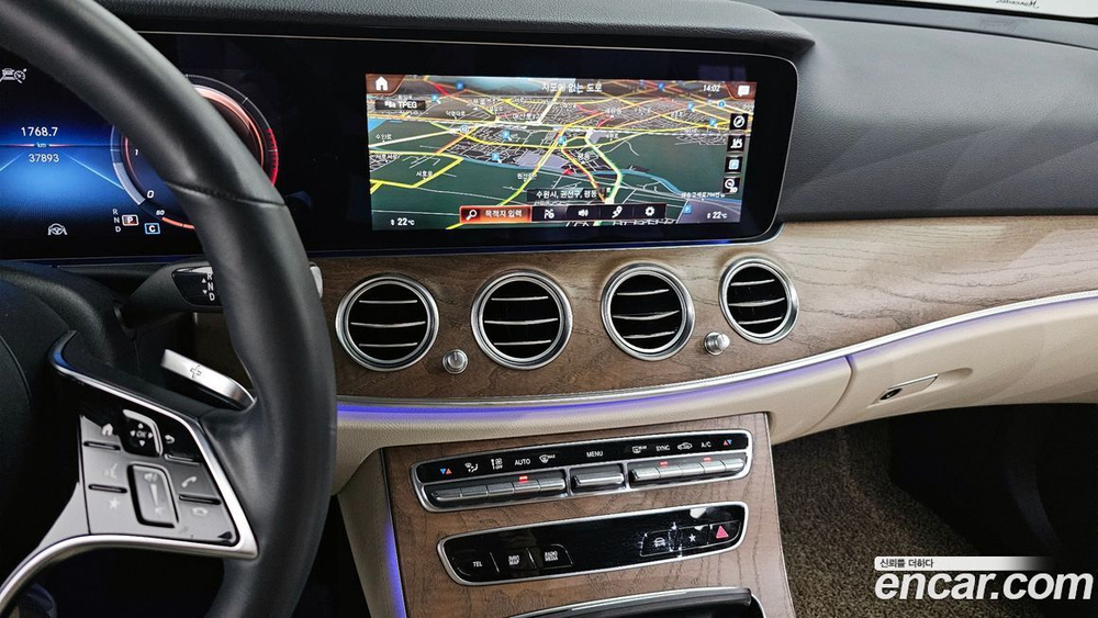 Mercedes-Benz E-Class W213 E220d 4MATIC Exclusive (08.2021)