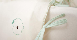 Бампер для детской кроватки Fruit от Luxberry фрагмент