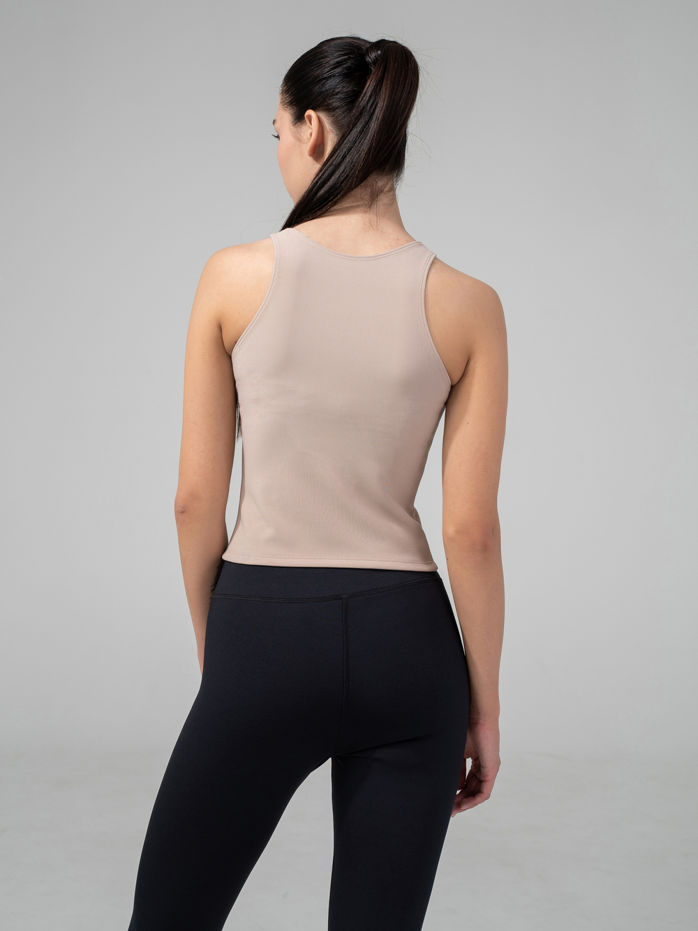 Майка Hillary, Nude