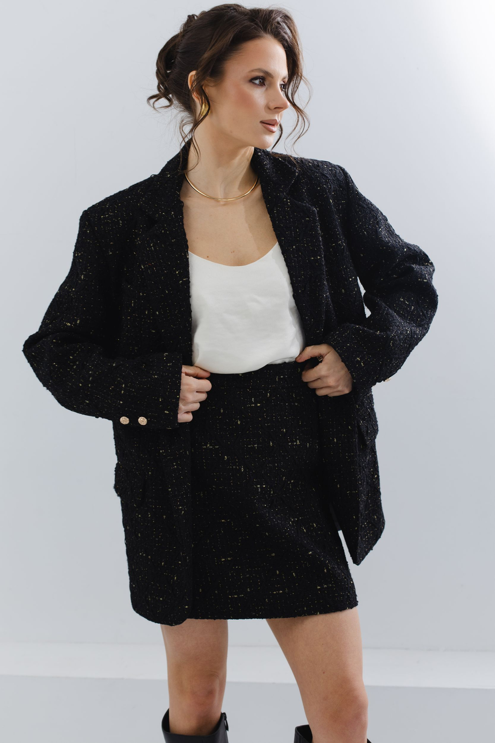 Жакет из твида однобортный черный с золотыми нитями