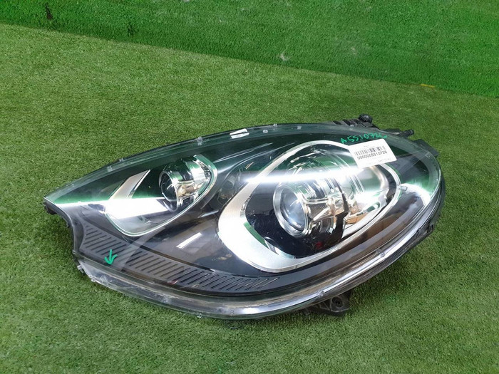 Фара левая Porsche Macan 95b (2014-2018) ксенон