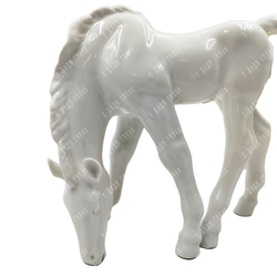 Воробьев Б. Я. Жеребенок пасущийся. ЛФЗ. Фарфор. 1960 г.