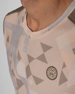 ОДЕЖДА ДЛЯ ТЕННИСА Мужская, Футболка BIDI BADU PARIS 2025 V NECK .