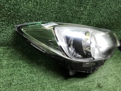 Битая Фара правая Subaru XV 1 GP (11-17) ксенон