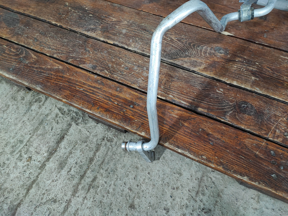 Трубка кондиционера Nissan Qashqai 2 (J11) 13-нв Б/У Оригинал 92480BM90B