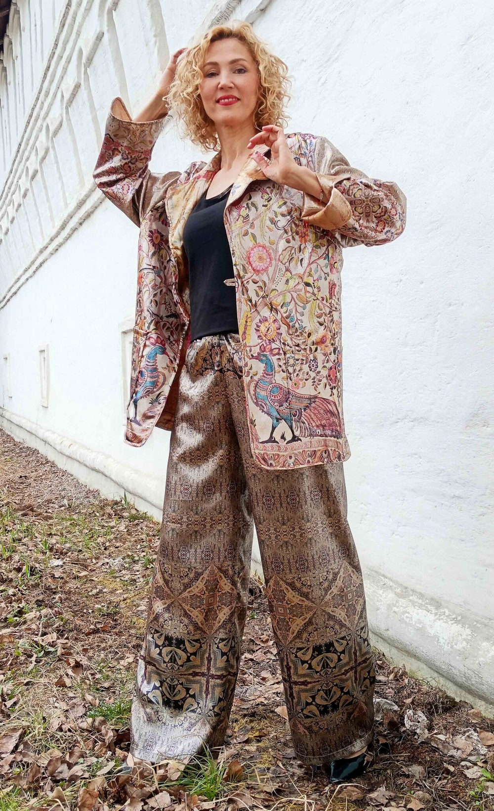 Двусторонний жакет, по мотивам фламандской шпалеры 17 века и текстильного панно «Древо Жизни» выполненного в технике ‘каламкари’ индийским художником Гураппа Четти