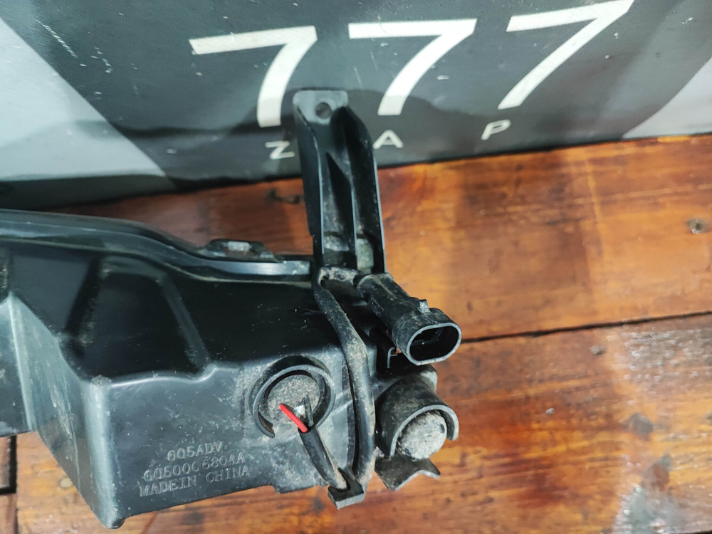 ПТФ передняя правая Chery Tiggo 8 Pro 21-нв Б/У Оригинал 605000680AA