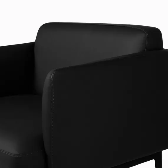 Кресло Bisq, черная кожа