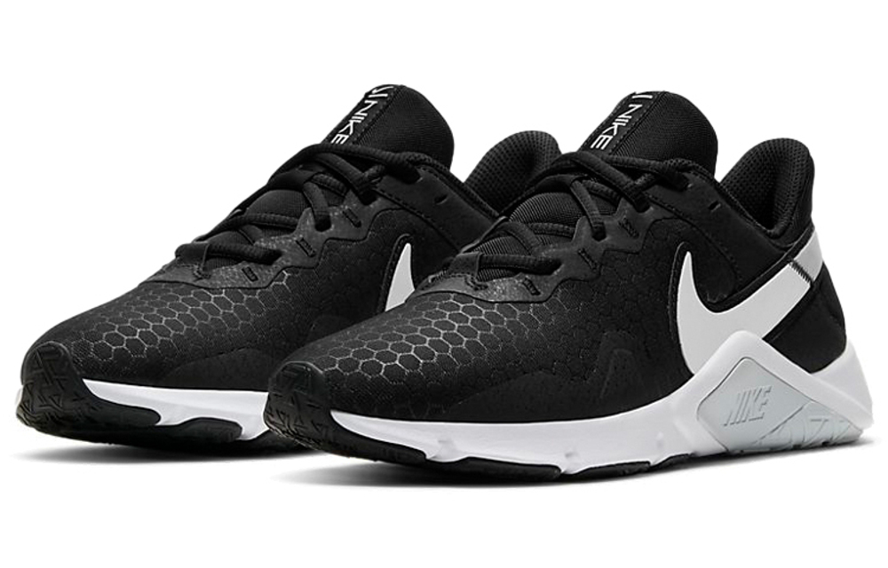 Кроссовки Nike Legend Essential 2 (Женская размерная сетка)