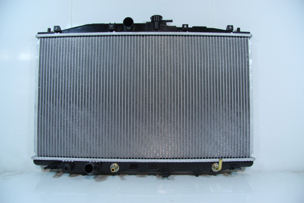 Радиатор охлаждения Honda Accord 7