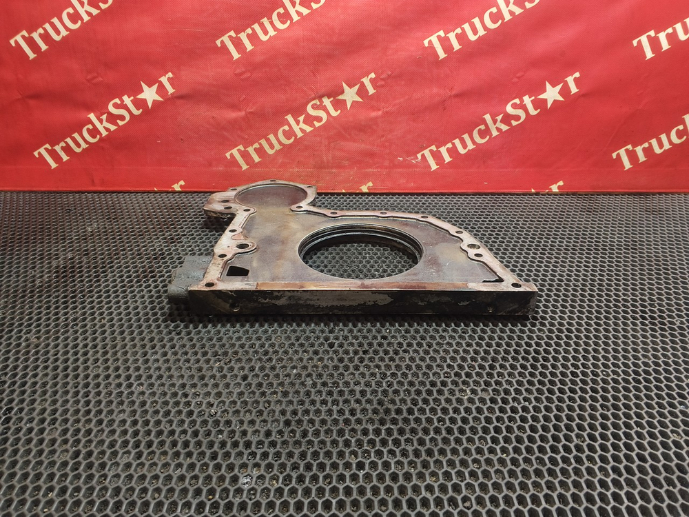 Крышка плиты двигателя