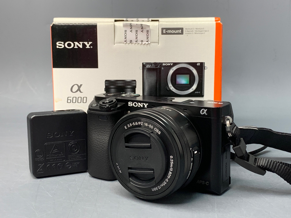 Sony A6000 kit 16-50mm 1.8 OSS 26 кадров