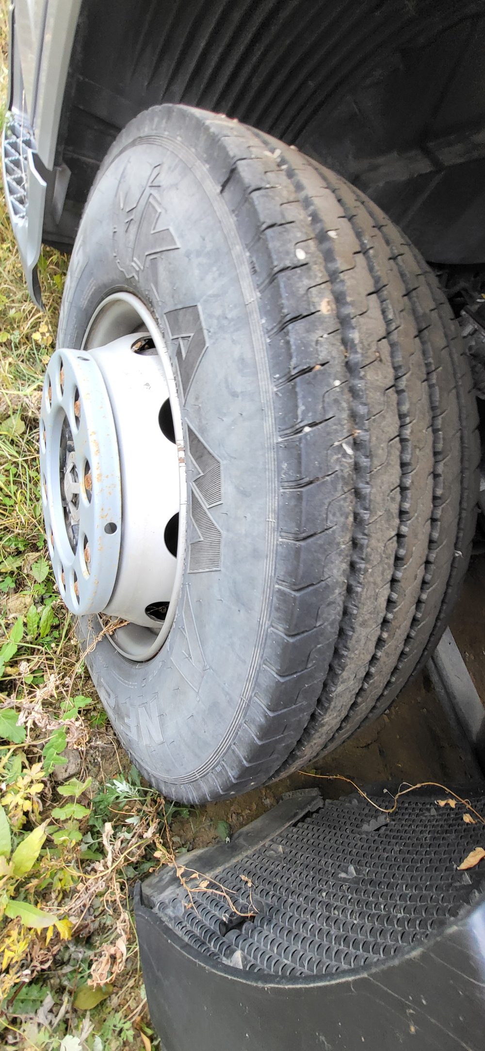 FAW J7 4x2 Седельный тягач CA4180P77K25E5 (Дизельный, 12,5 л, 553 л.с., АТ)