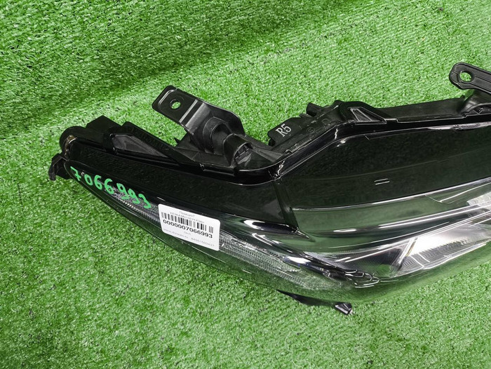 Фара правая Toyota Camry xv70 (20-нв) LED Black