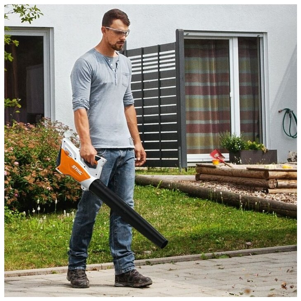 Воздуходувка аккумуляторная STIHL BGA 45 18В, Li-ion, оранжевая 4513-011-5901