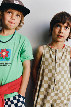 ZARA ФУТБОЛКА С ЦВЕТОЧНЫМ ПРИНТОМ, СВЕТЛО-ЗЕЛЕНЫЙ