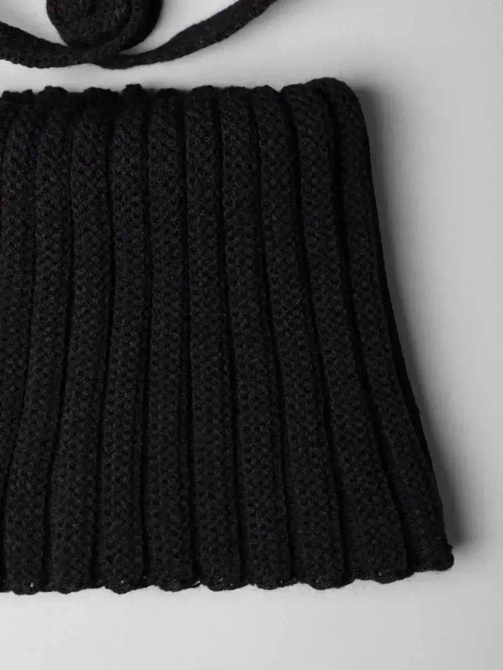 Шапка детская на осень и снуд с завязками