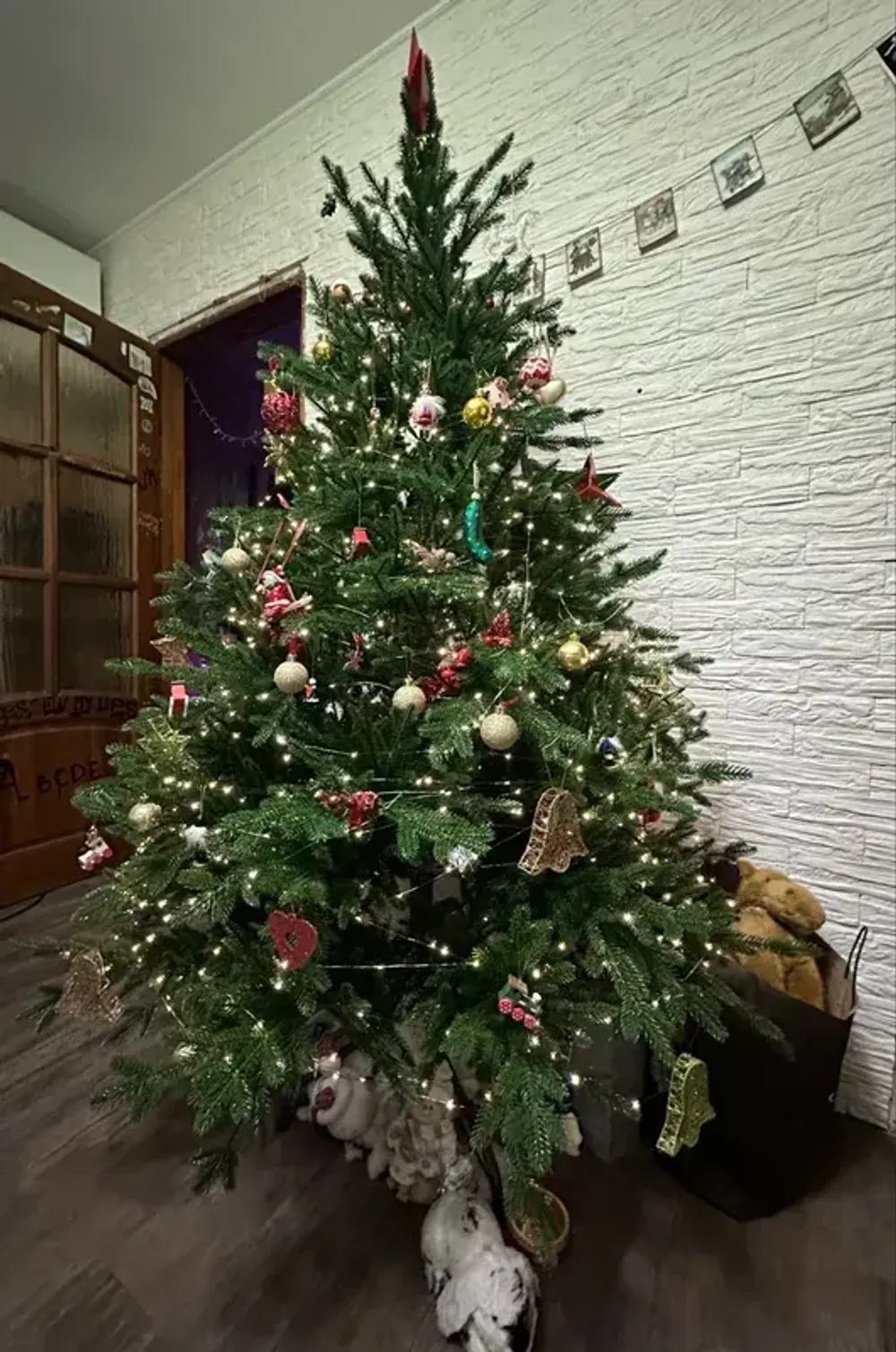 Ель искусственная «Вега» (Литая хвоя) от 1,2 м до 3 м