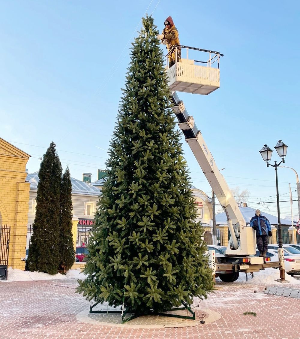 высокая новогодняя елка большая "Европейская" искусственная, ствольная
