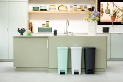 Brabantia Контейнер для мусора StepUp 40л Темно-серый