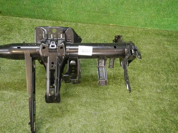 Усилитель торпедо Toyota Camry xv70 (2017-2021)