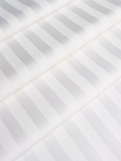 Постельное белье сатин-страйп Milky Garden "Сатин-страйп" 1,5-сп  Наволочка 50х70 см 1 шт Простынь на резинке 90x200 см Пододеяльник 145x215 см