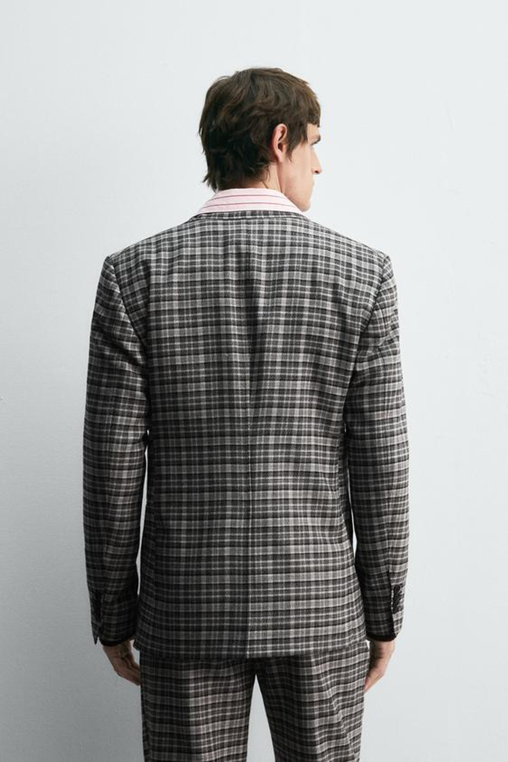 ZARA HARRY LAMBERT X DISNEY КЛЕТЧАТЫЙ КОСТЮМНЫЙ БЛЕЙЗЕР, СЕРЫЙ