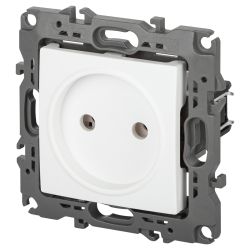 Розетка ЭРА Серия 12 12-2105-01М , 2P, 16А-250В, белый матовый