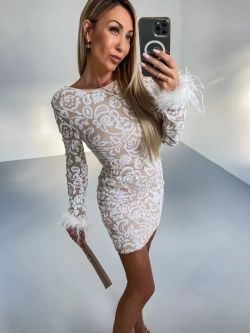 белое платье с перьями + PLUS SIZE