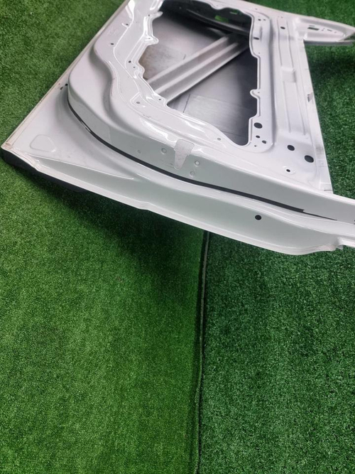 Дверь передняя правая Volvo XC70 2 (2007-2016)