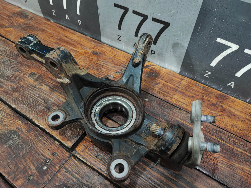 Кулак поворотный правый Haval F7 1, H6 2 Б/У Оригинал 3001102XKZ16B