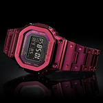 Японские наручные часы Casio G-SHOCK GMW-B5000RD-4ER с хронографом